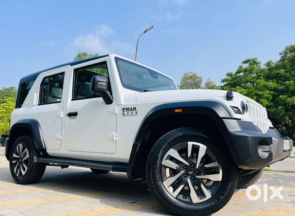 Mahindra Thar Roxx Ax7 L Diesel Mt 2wd, 2025, Diesel