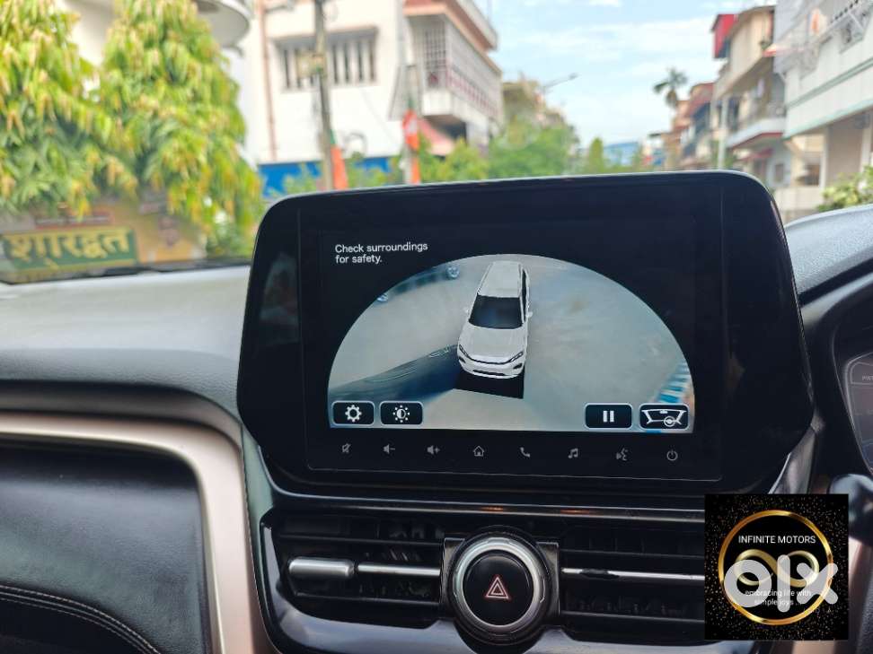 Maruti Suzuki Grand Vitara 1.5 Alpha Plus Intelligent Hybrid Ecvt, 2..