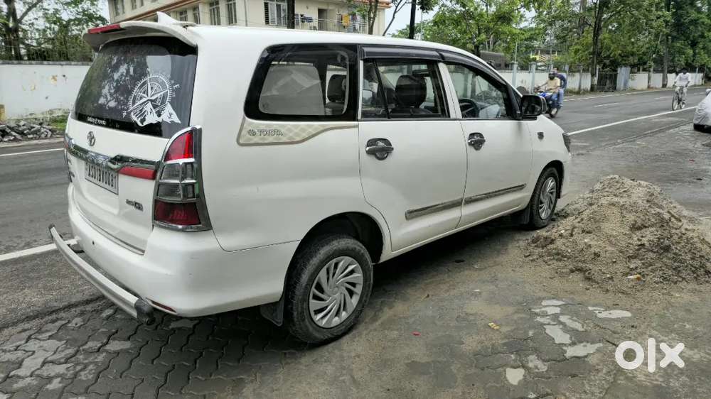 Personal Used Innova, Low Maintenance Car.. Existent Condition,
