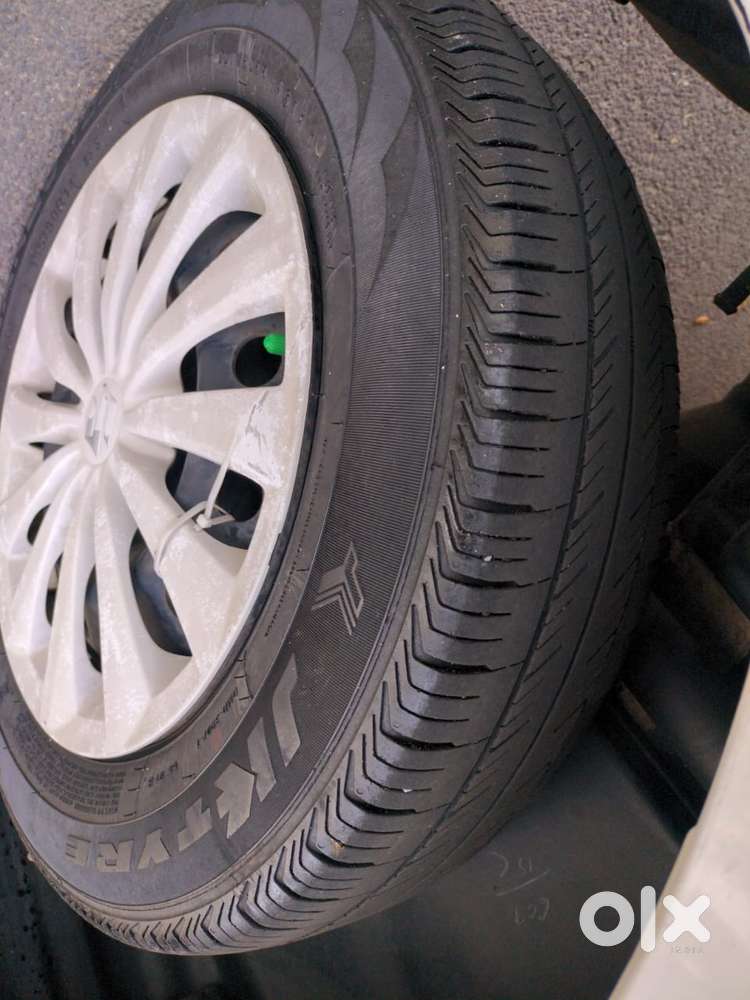 Maruti Suzuki Dzire 1.2 Vxi, 2015, Petrol