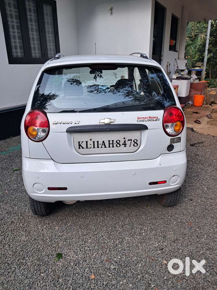 Chevrolet Spark 2011 Petrol Well Maintained