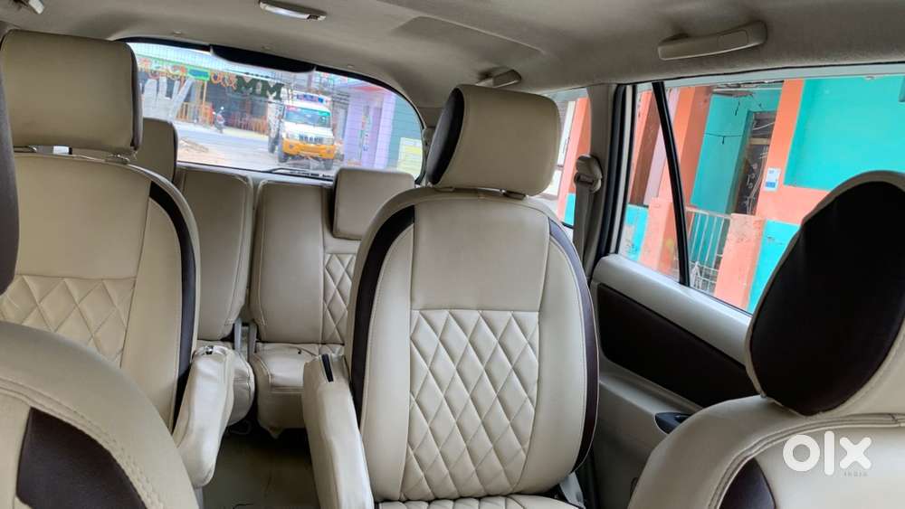 Toyota Innova Diesel Manual 2011 Year In Good & Excellent Condition