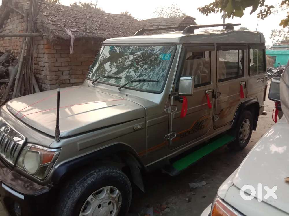 Mahindra Bolero Silver 2014