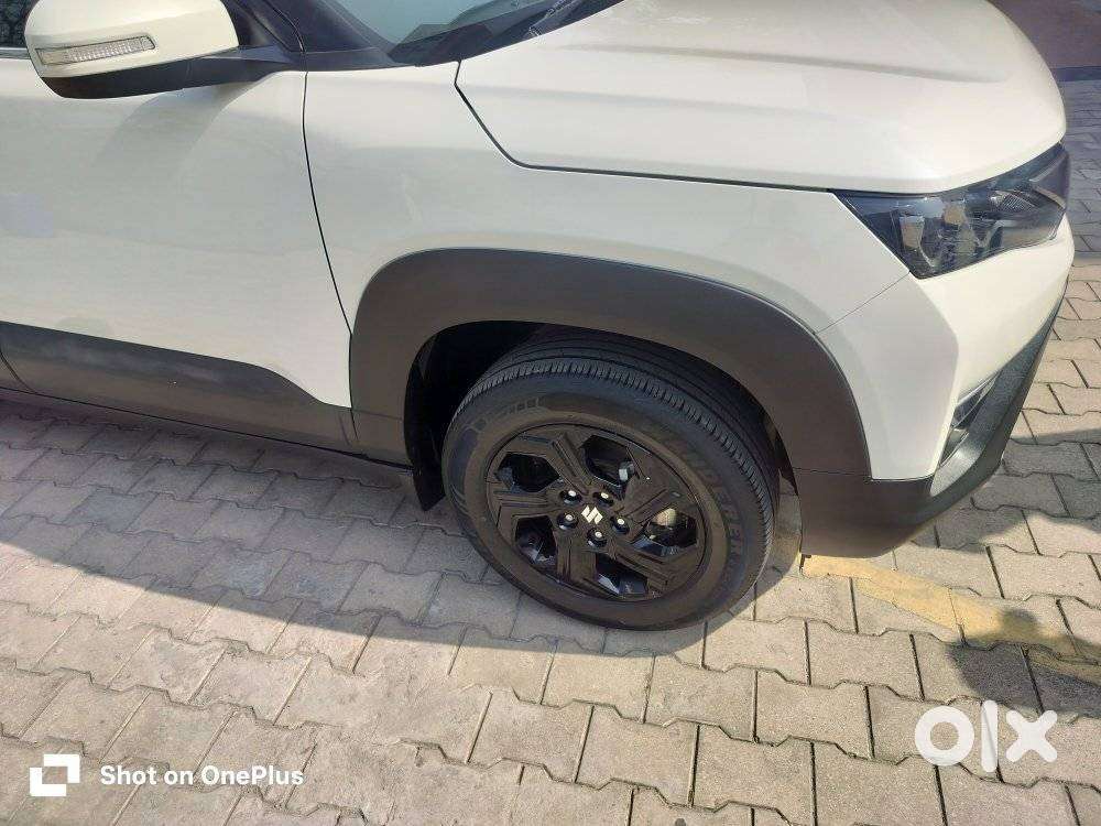 Maruti Suzuki Brezza 1.5 Zxi At Smart Hybrid, 2023, Petrol