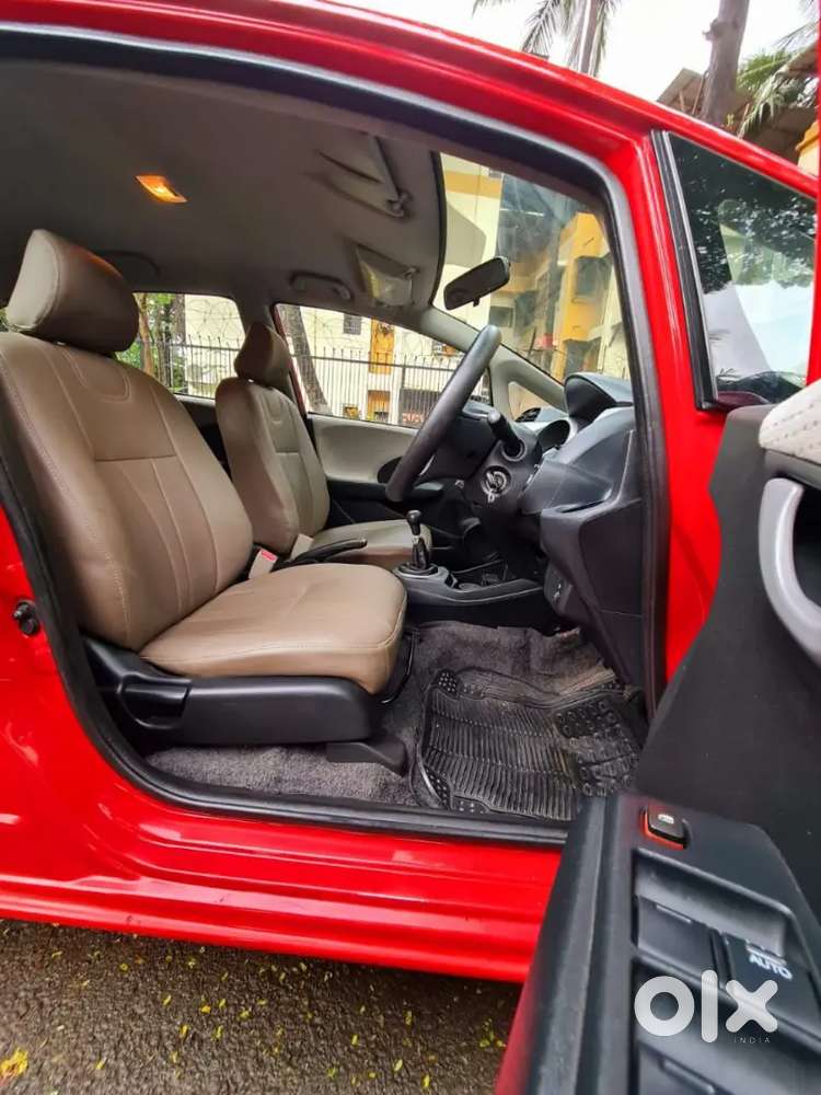 Honda Jazz 2012 Cng & Hybrids Well Maintained