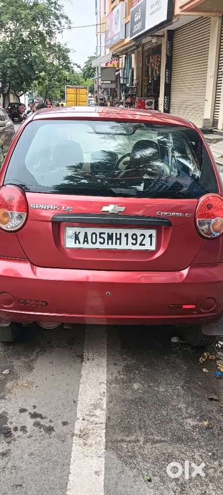 Chevrolet Spark 2010 Petrol 95000 Km Driven Front Glass Crack