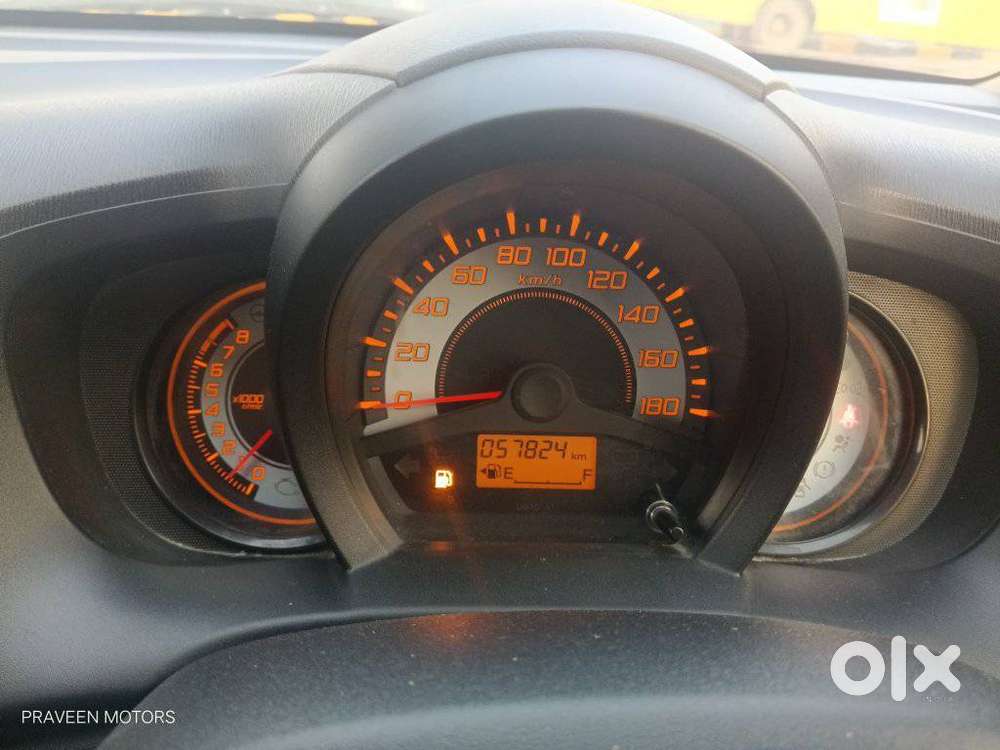 Honda Brio V Automatic, 2014, Petrol