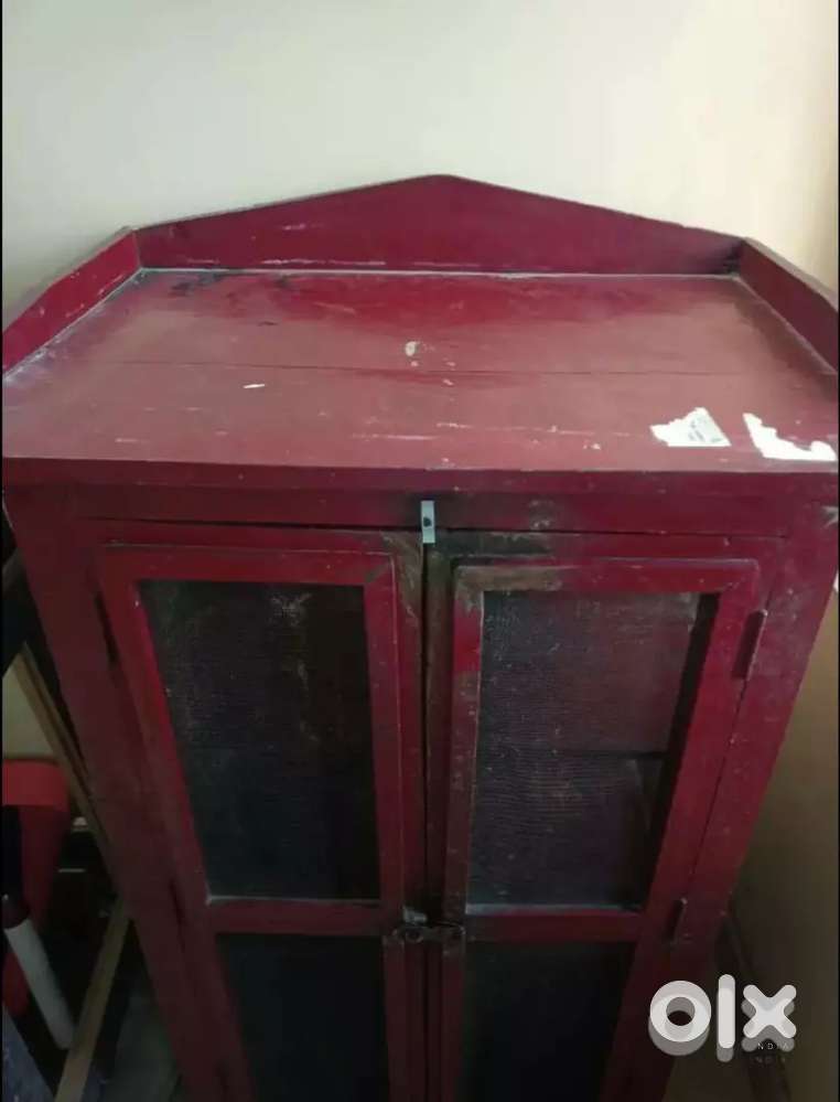 Lakri ki almari