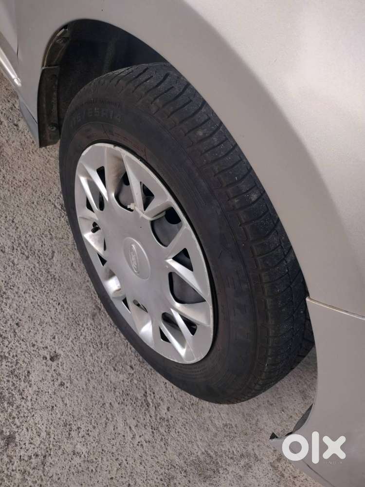 Ford Figo 1.2 Titanium (petrol)