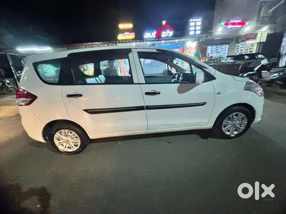 Maruti Suzuki Ertiga 2013