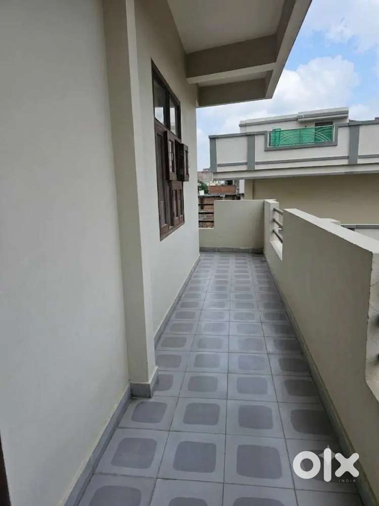 2 BHK KDA Chauraha