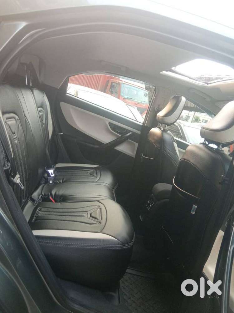 Tata Nexon Pure 1.2 Revotron Petrol 6 Mt, 2025, Petrol