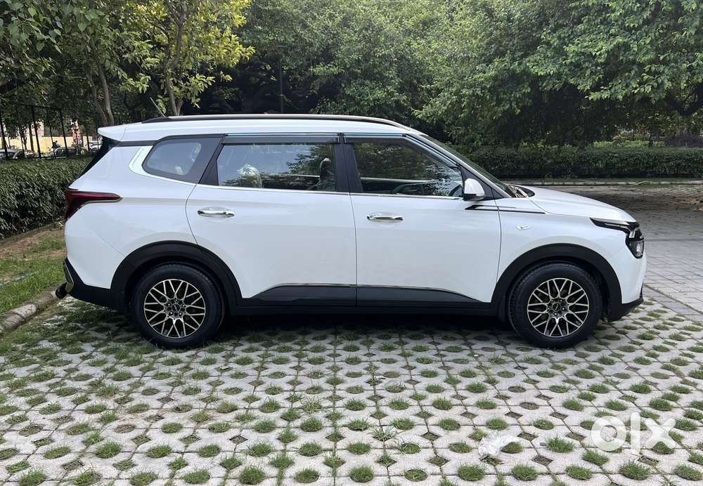 Kia Carens 1.5 Premium 7 Str, 2023, Petrol