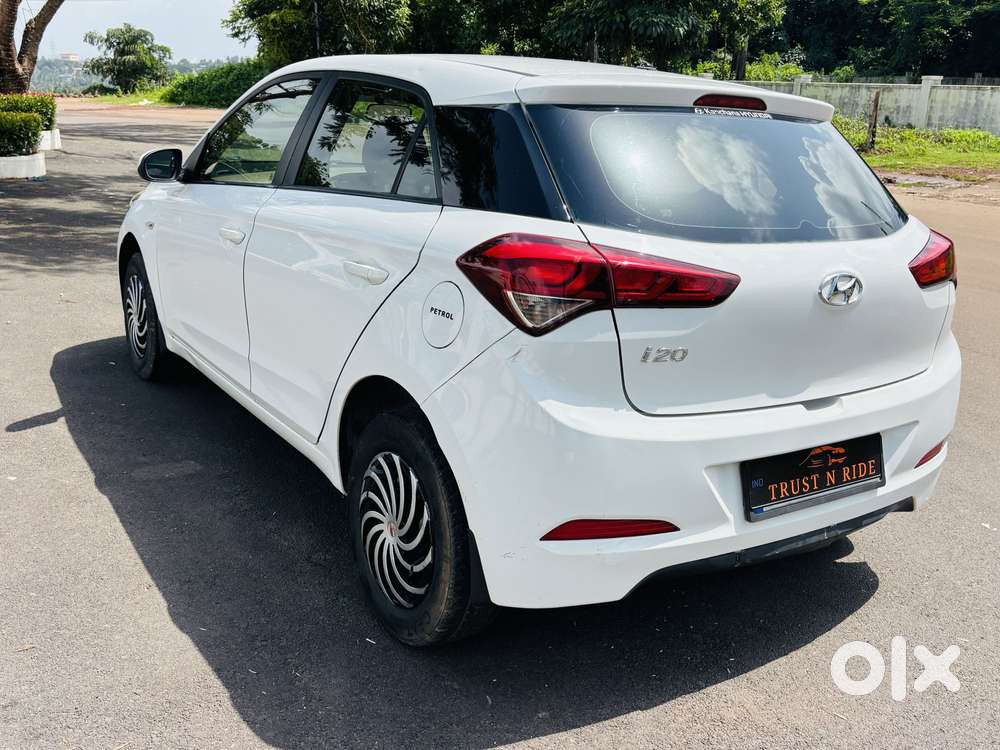 Hyundai I20 Petrol Cvt Magna Executive, 2017, Petrol