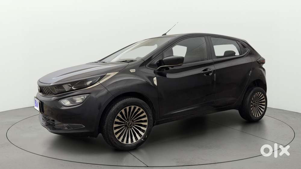 Tata Altroz 1.2 Xza Plus Dark Edition Dct, 2022, Petrol