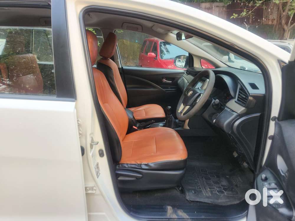 Toyota Innova Crysta 2.4 G Mt 7 Str, 2017, Diesel