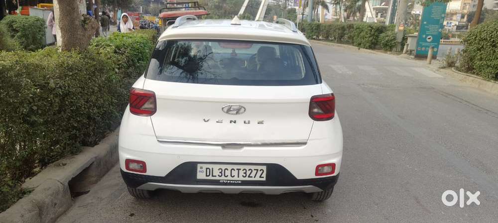 Hyundai Venue Petrol 2021