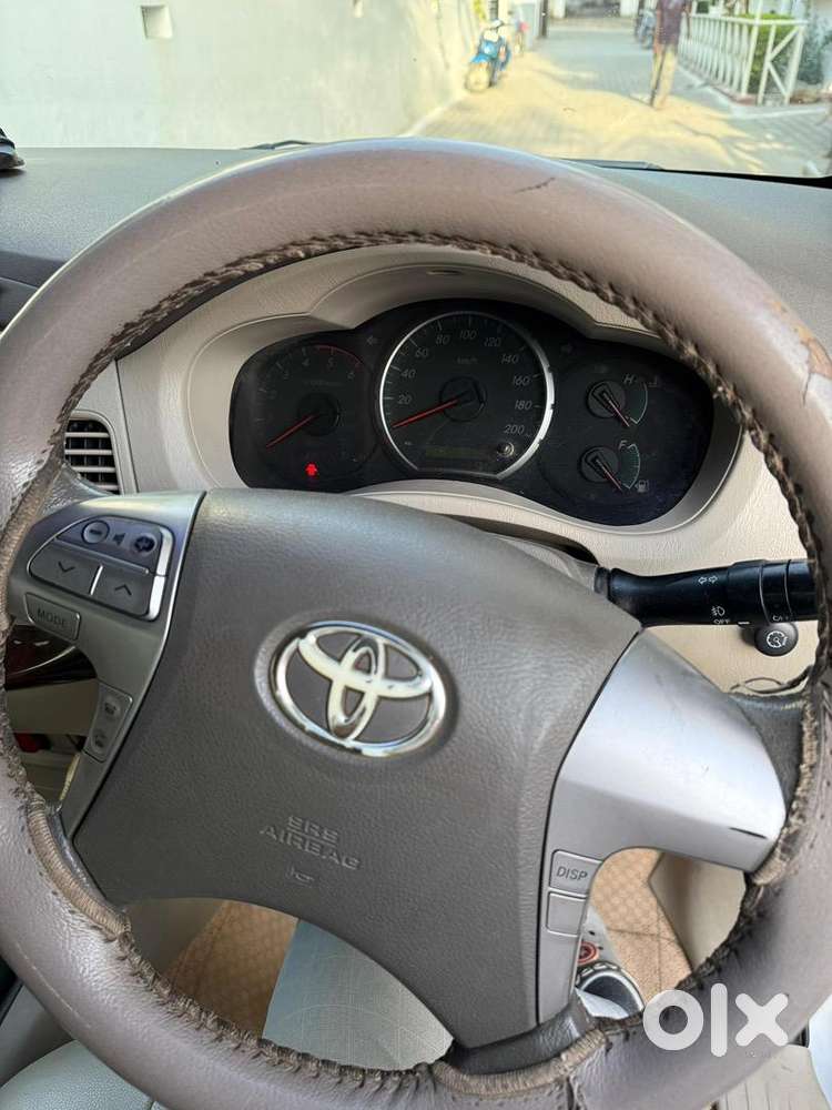 Toyota Innova 2012 Diesel Well Maintained