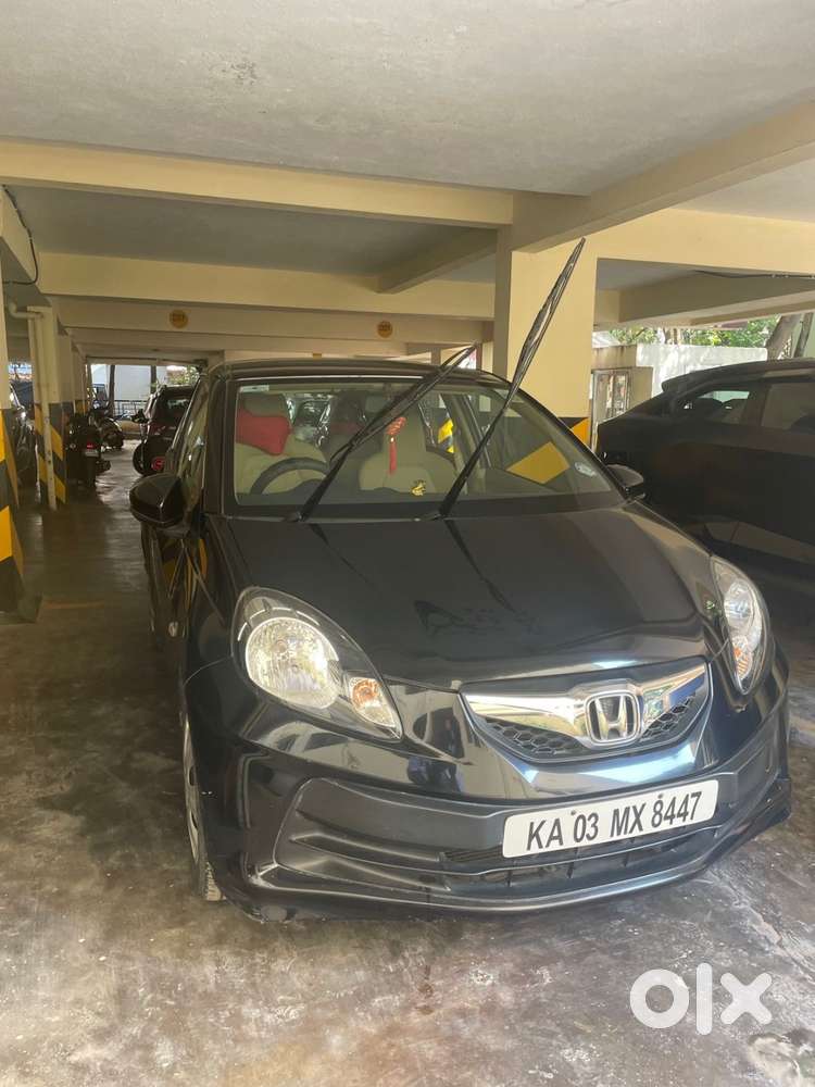 Honda Brio 2016