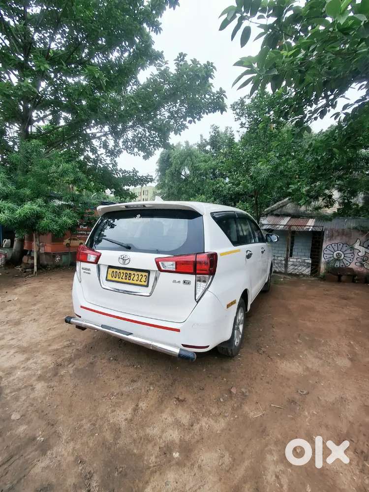 Toyota Innova Crysta 2019