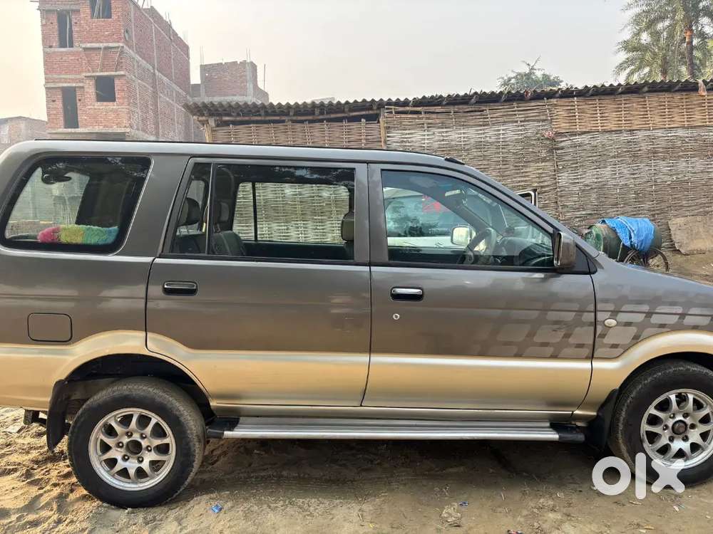 Chevrolet Tavera Neo 2013