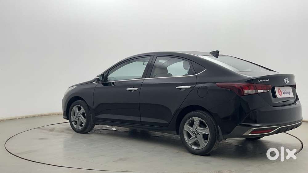 Hyundai Verna 1.5 Sx Ivt, 2022, Petrol