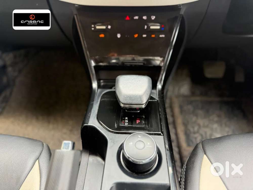 Tata Nexon, 2025, Petrol
