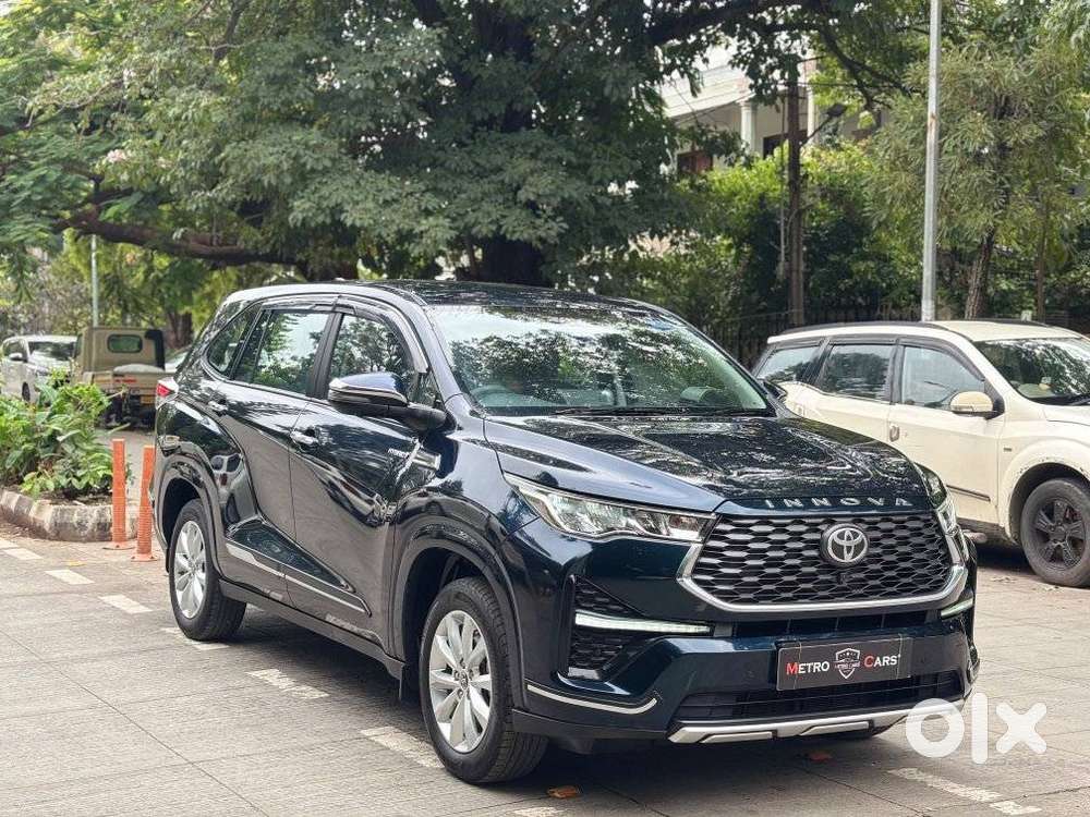 Toyota Innova Hycross 2.0 Vx Hybrid 7 Str, 2025, Petrol