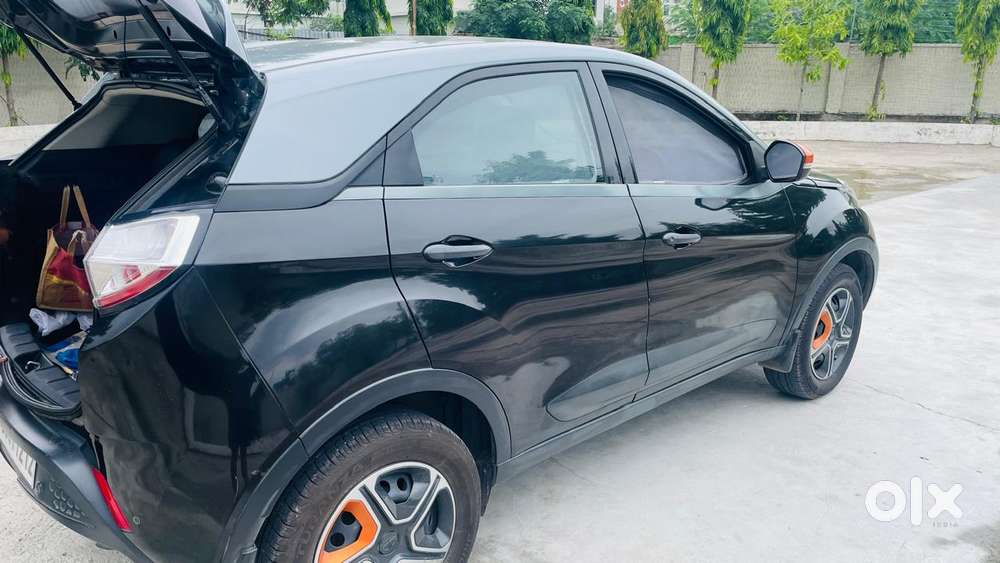 Tata Nexon Kraz Plus Amt Diesel, 2019, Diesel