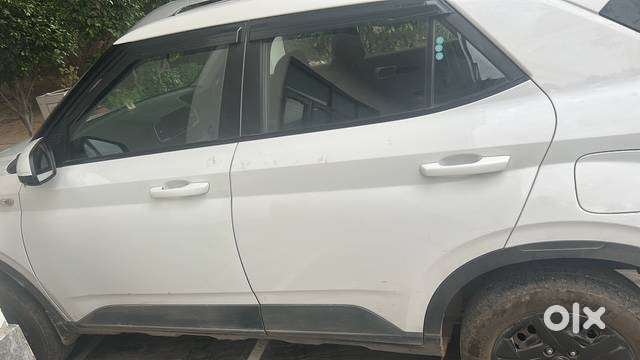 Hyundai Venue 2025 Cng