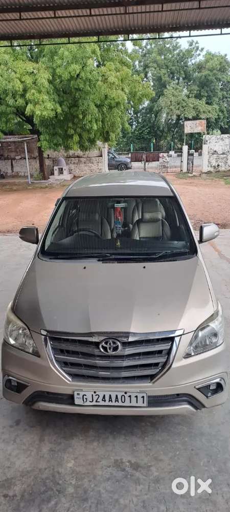 Toyota Innova 2.5 Z 2015