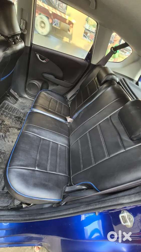 Honda Jazz 2010 Cng & Hybrids Well Maintained