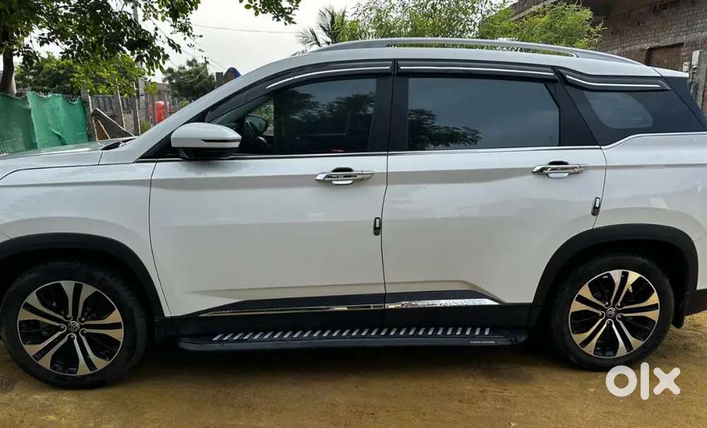 Mg Hector Plus 2023 Diesel Well Maintained