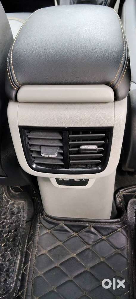 Skoda Kushaq 1.0 Tsi Style, 2022, Petrol