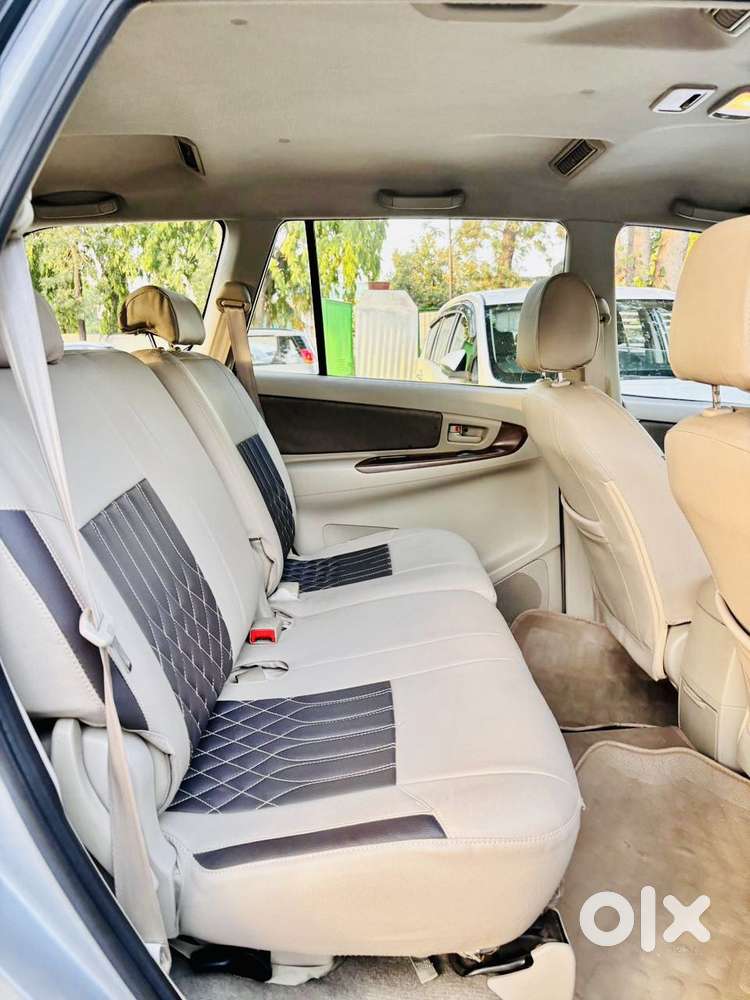 Toyota Innova 2.0 Gx 8 Seater Bs Iv, 2014, Diesel