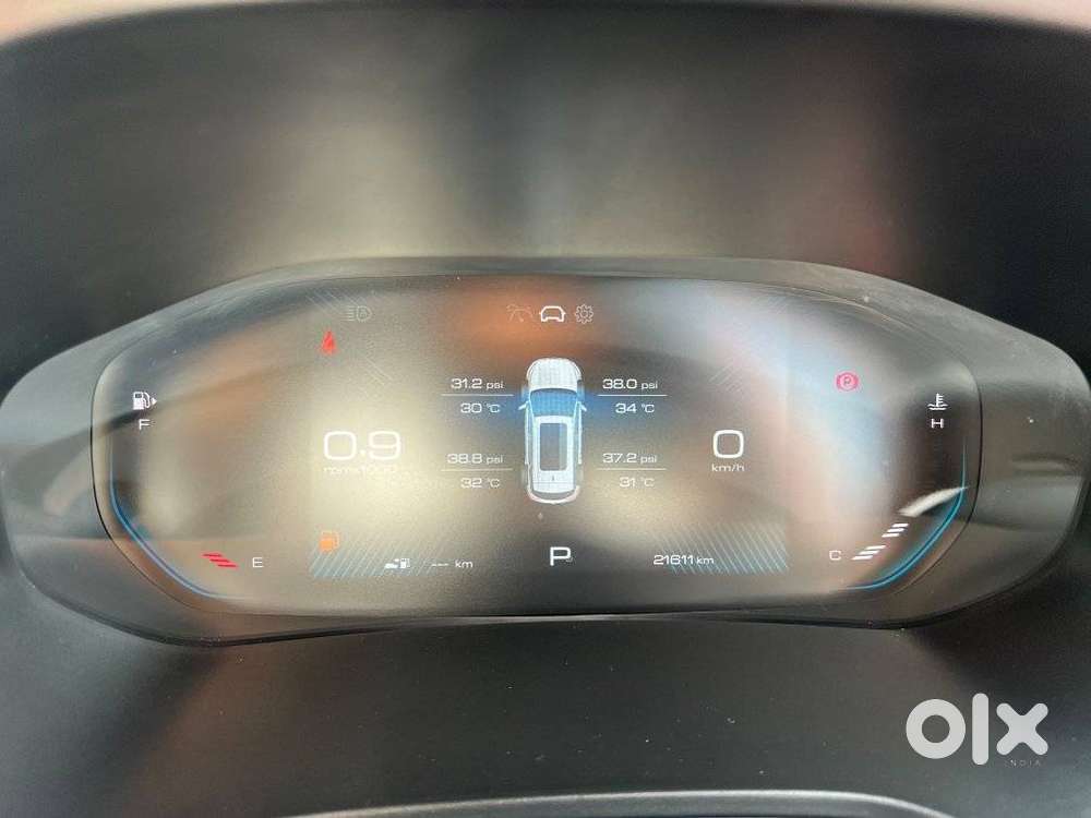 Mg Hector Plus Savvy Pro 1.5 Turbo Petrol Cvt 7 Str Dual Tone, 2023,..