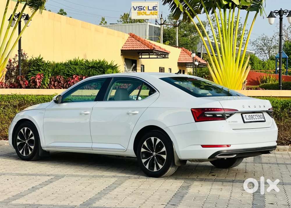 Skoda Superb 2.0 L&k Tsi At, 2020, Petrol