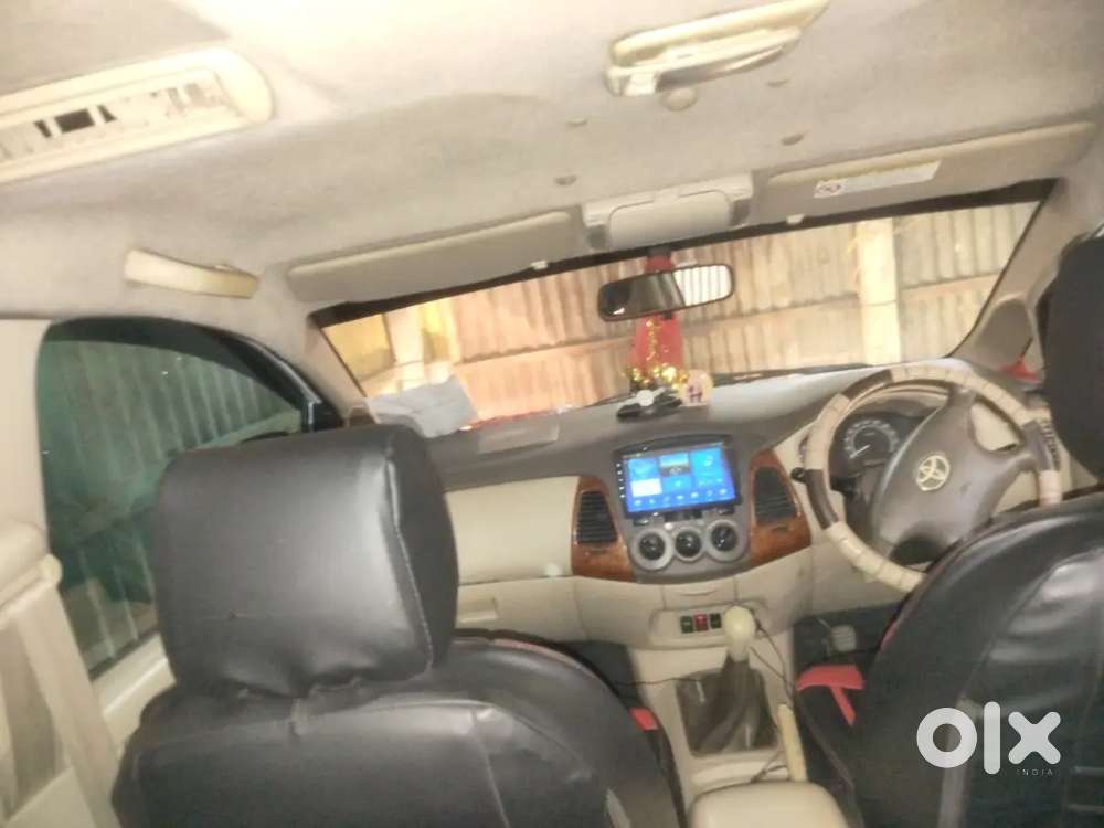 Toyota Innova 2009 Diesel 120000 Km Driven