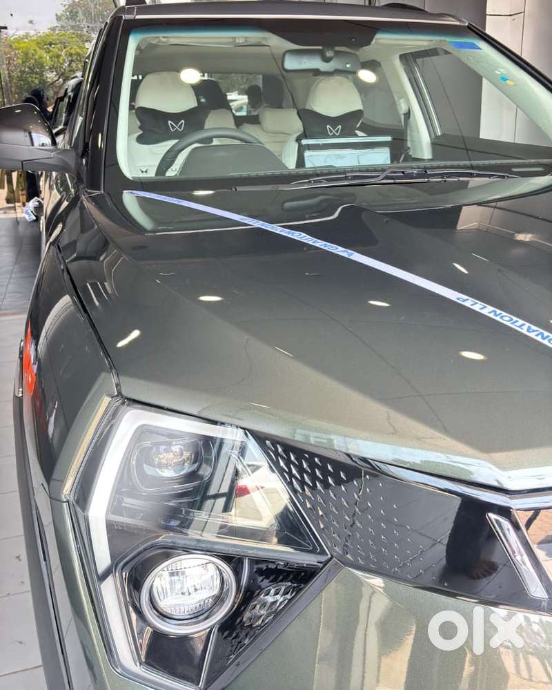 Mahindra Xuv 3xo Petrol Manual 2025 Brand New Condition