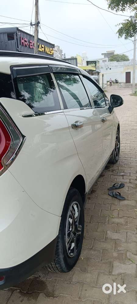 Mahindra Marazzo Diesel 2019