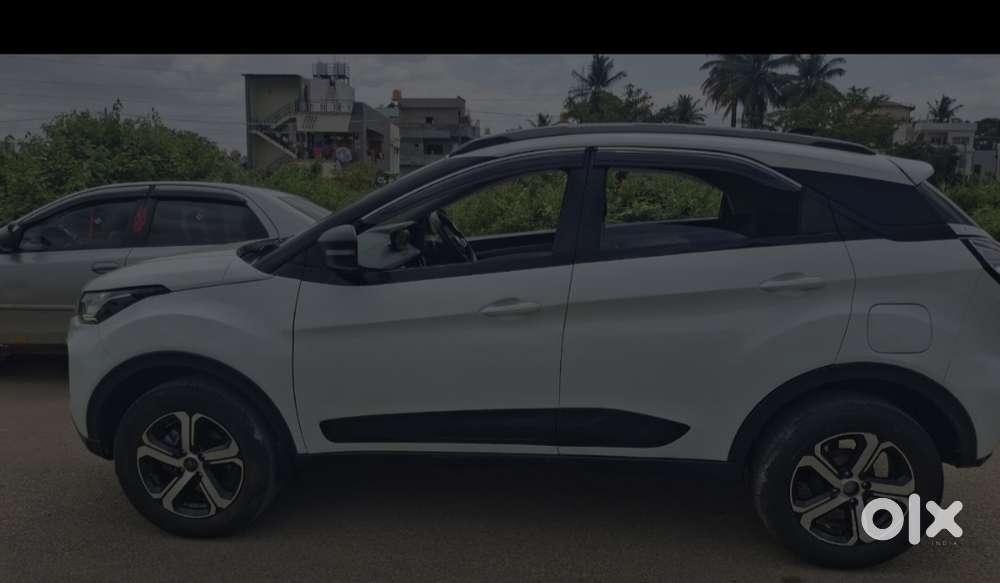Tata Nexon 1.2 Revotron Xz Plus, 2023, Petrol