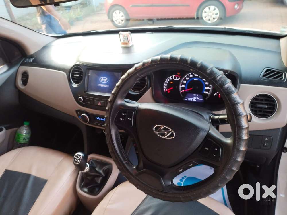 Hyundai Grand I10 - Asta (top Model) 2017 -zero Depreciation Insuranc