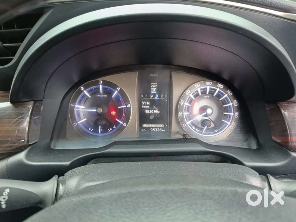 Toyota Innova Crysta 2.8 Zx At 7 Seater, 2019, Diesel