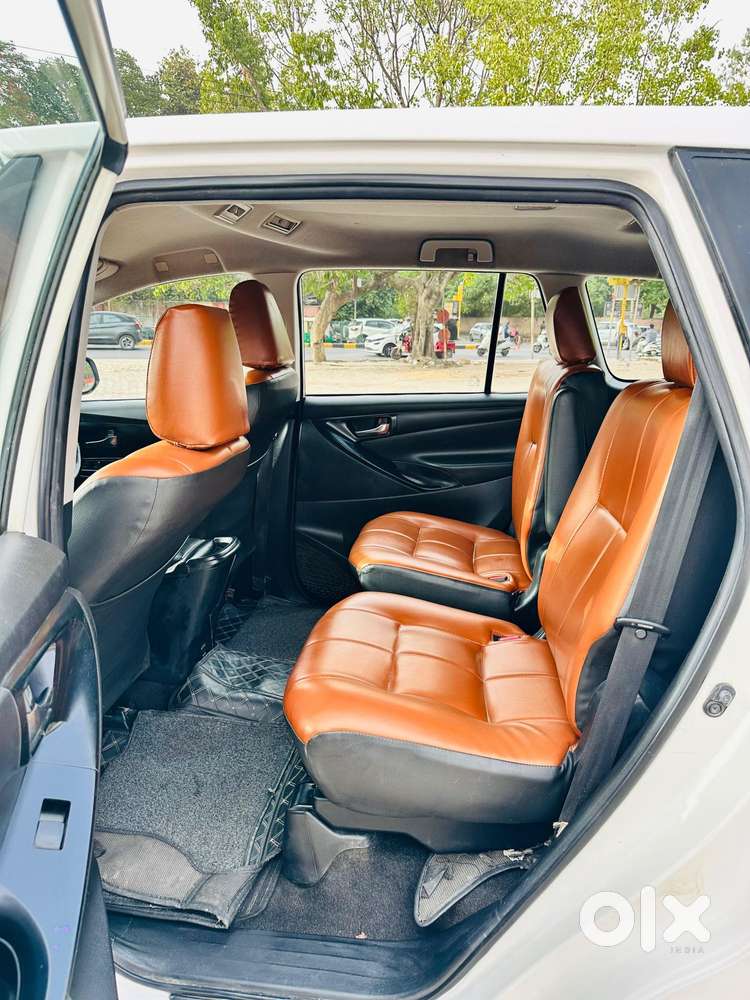 Toyota Innova Crysta 2.4 Gx Mt, 2019, Diesel