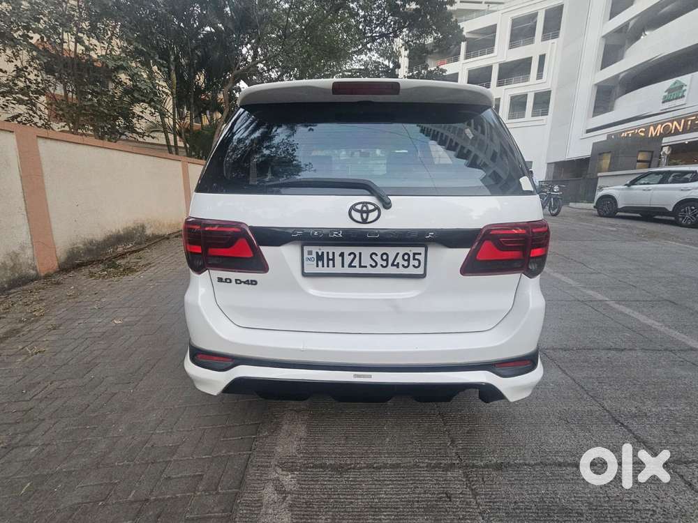 Toyota Fortuner 3.0 Ltd, 2015, Diesel