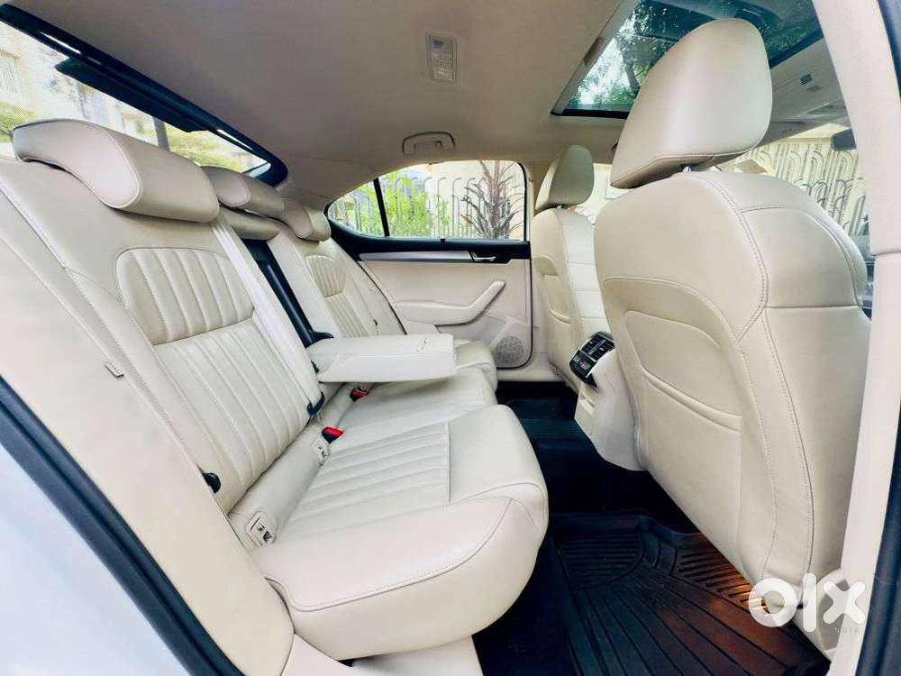 Skoda Superb Style 1.8 Tsi At, 2018, Petrol