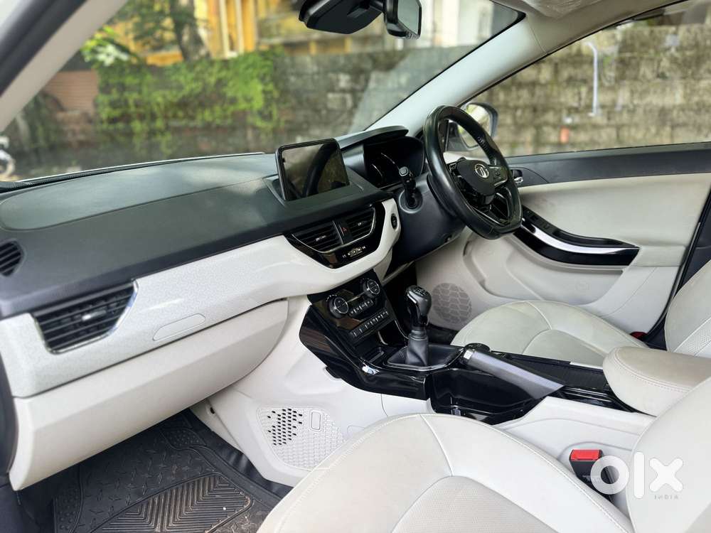 Tata Nexon 1.2 Revotron Xz Plus Dual Tone, 2022, Petrol