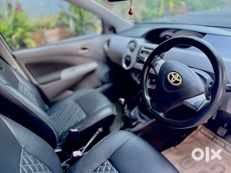 Toyota Etios Liva, 2012, Petrol