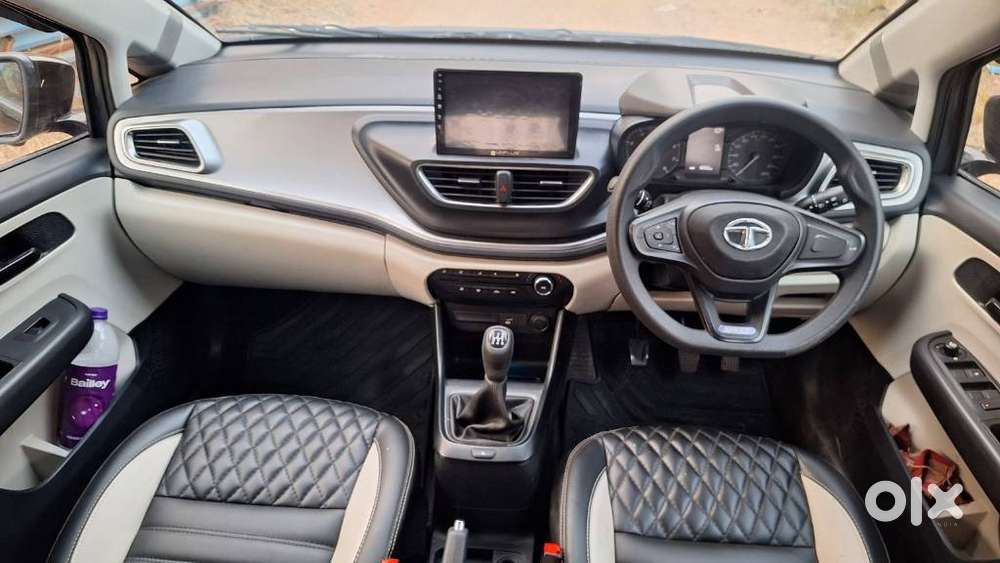 Tata Altroz 1.2 Xm, 2024, Petrol