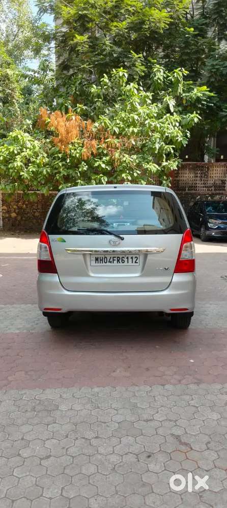 Well Maintained. Excellent Condition  Family  Car Innova